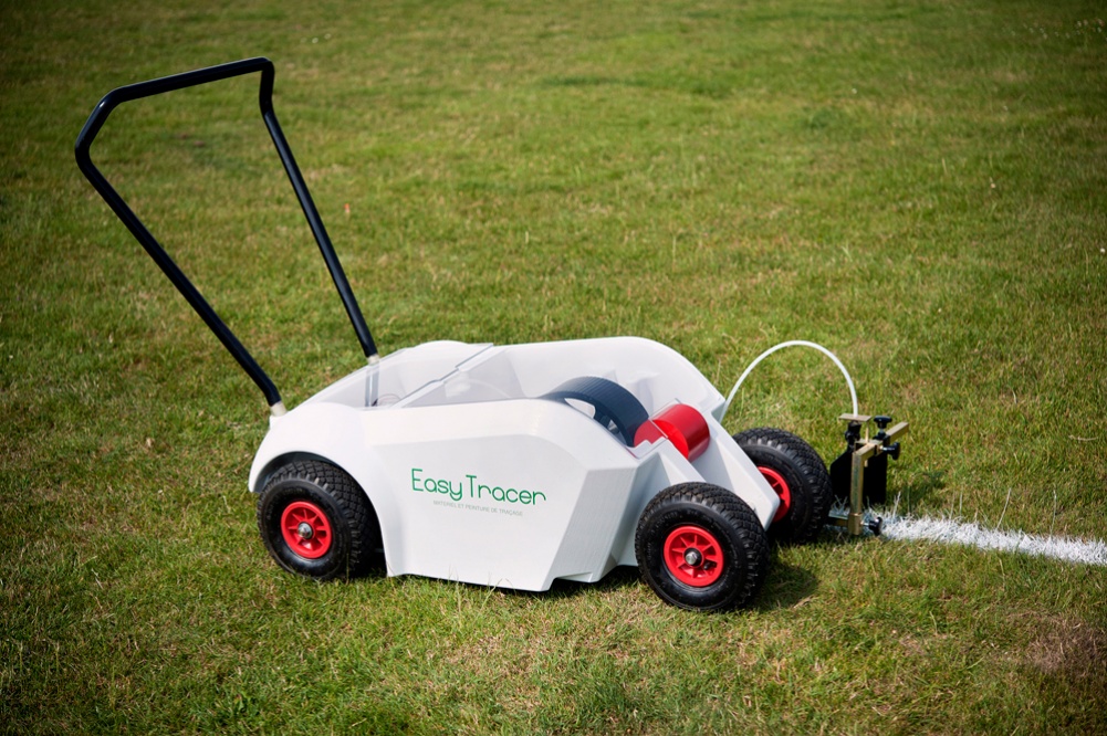 Easy tracer, matériel de traçage pour terrains engazonnés