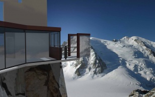 Pas dans le vide, rénovation de l\\\'aiguille du Midi à Chamonix