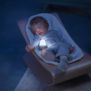 Super Nomade, veilleuse automatique dès la naissance
